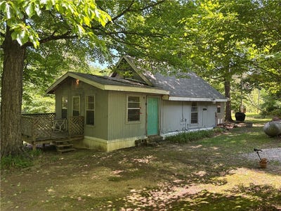 /international/us/454-madison-3785-kingston-ar-110108077476/