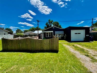 /international/us/852-e-penning-avenue-wood-river-il-110108848179/