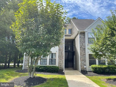/international/us/35-summit-court-marlton-nj-110100981168/