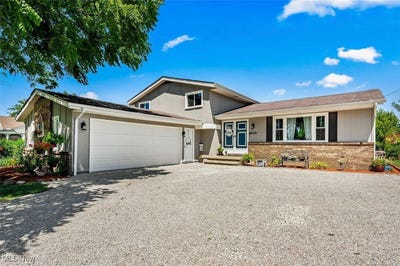 /international/us/4949-orchard-drive-brunswick-oh-110101121281/
