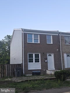 /international/us/2915-pheasant-lane-woodbridge-va-110106569247/