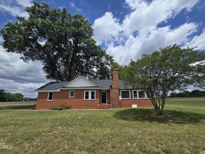/international/us/10101-debnam-road-zebulon-nc-110108471517/