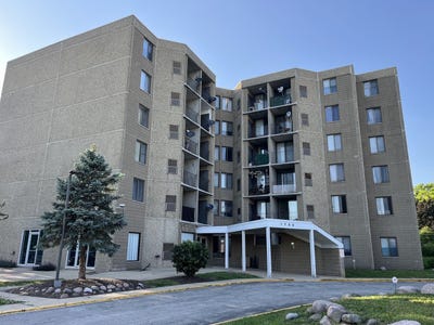 /international/us/1750-n-marywood-avenue-aurora-il-110108849189/