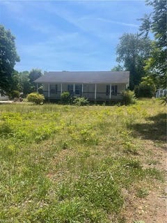 /international/us/199-greenhaven-drive-lexington-nc-110108233082/