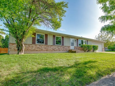 /international/us/111-e-magnolia-street-arlington-heights-il-110108221236/
