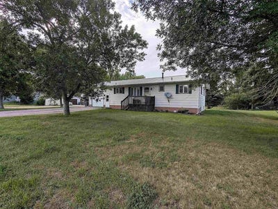 /international/us/301-6th-st-mohall-nd-110110335853/