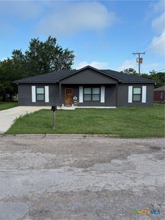 /international/us/107-s-lexington-street-holland-tx-110107846772/