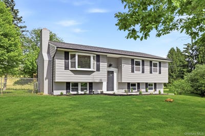 /international/us/62-s-parliman-road-lagrangeville-ny-110108473851/