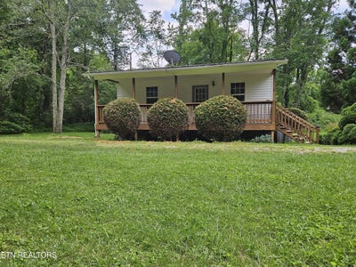 /international/us/220-willis-lane-clairfield-tn-110109029641/