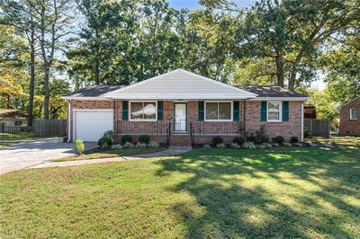 /international/us/3617-deerfield-drive-suffolk-va-110120647181/