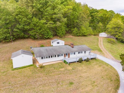 /international/us/1299-walker-road-coleman-falls-va-110108393628/