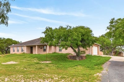 /international/us/13934-county-road-1144-sinton-tx-110104412725/