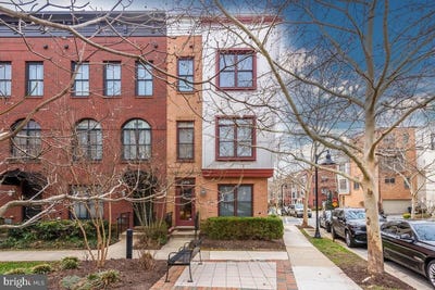 /international/us/5701-44th-ave-hyattsville-md-110106671019/