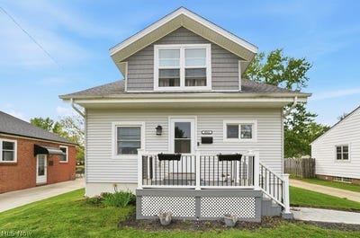 /international/us/4044-w-223rd-street-fairview-park-oh-110107736232/