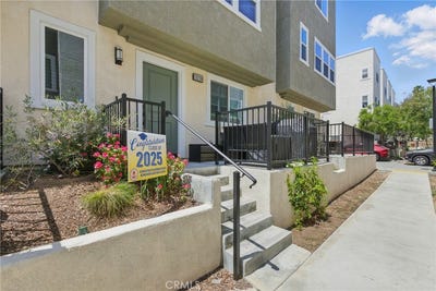 /international/us/13238-klein-court-sylmar-ca-110108636128/