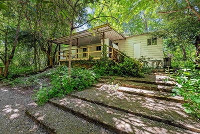 /international/us/9367-redwood-highway-wilderville-or-110099866072/