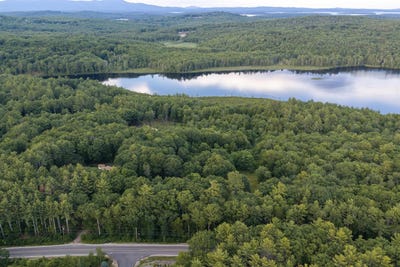 /international/us/1385-meredith-center-road-laconia-nh-110109117570/