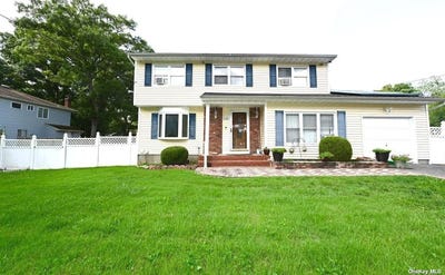 /international/us/1150-connetquot-avenue-central-islip-ny-110096108625/