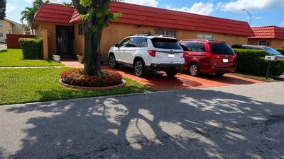 /international/us/4199-w-18th-ct-hialeah-fl-110119748128/