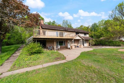 /international/us/9754-e-county-rd-l-lake-nebagamon-wi-110101462323/