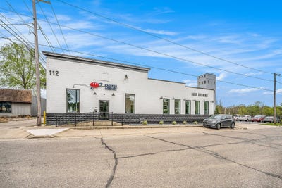 /international/us/112-w-prutzman-street-three-rivers-mi-110102940777/