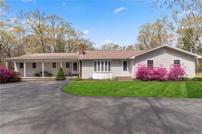 /international/us/34-smith-street-rehoboth-ma-110107843417/
