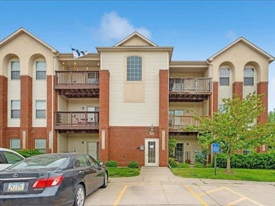 /international/us/805-blue-sky-dr-northliberty-ia-110100329510/