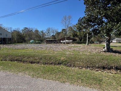 /international/us/1303-waveland-avenue-waveland-ms-110106345086/