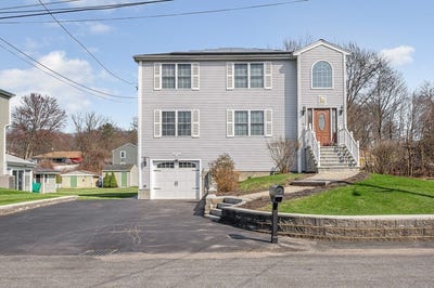 /international/us/15-meadow-drive-lowell-ma-110107312566/