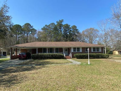 /international/us/76-brock-street-georgetown-sc-110097216129/