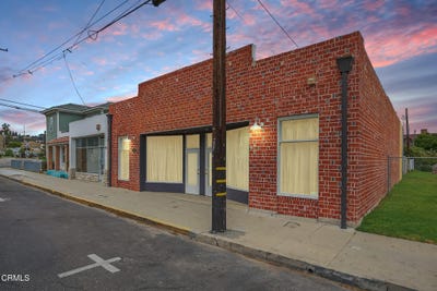 /international/us/141-davis-street-santa-paula-ca-110101094636/