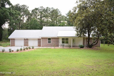 /international/us/118-john-luke-mizell-road-lucedale-ms-110099931621/