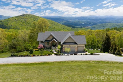/international/us/332-summerset-drive-hendersonville-nc-110108034681/