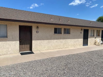 /international/us/9122-riverside-drive-dr-parker-az-110100767085/