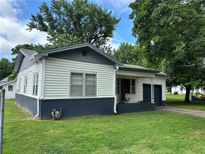 /international/us/503-w-3rd-street-pittsburg-ks-110108578151/