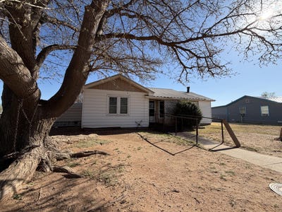 /international/us/912-bell-avenue-turkey-tx-110106616571/