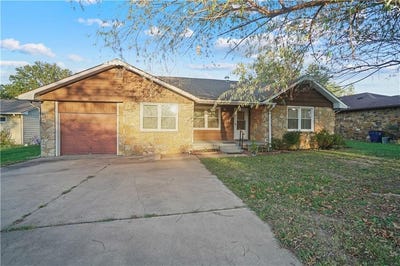 /international/us/303-s-overlook-drive-coffeyville-ks-110120069364/