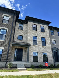 /international/us/1551-hamilton-ridge-road-westfield-in-110108885332/