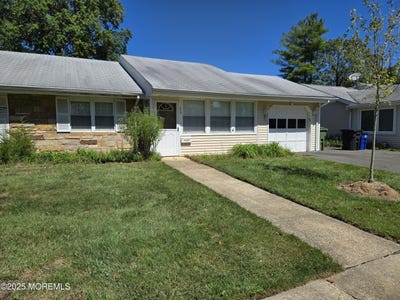 /international/us/84b-gladiola-court-lakewood-nj-110101812309/