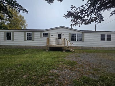 /international/us/715-van-buren-road-caribou-me-110110373321/