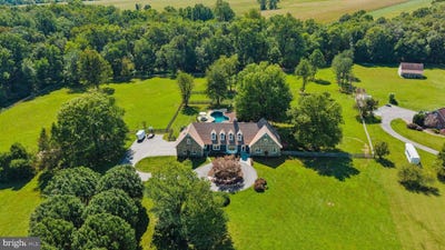 /international/us/22400-rolling-hill-lane-laytonsville-md-110110213054/