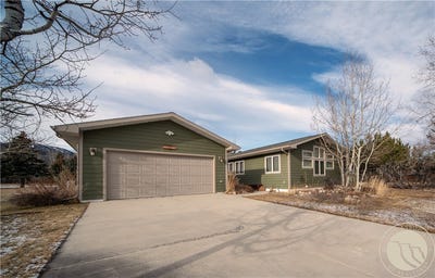 /international/us/1007-lazy-m-street-red-lodge-mt-110109299645/