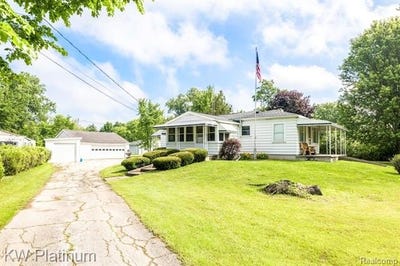 /international/us/5930-gratiot-avenue-st-clair-twp-mi-110109111509/