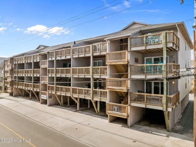 /international/us/505-carolina-beach-avenue-n-carolina-beach-nc-110104488116/