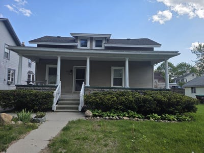 /international/us/215-brown-street-clinton-mi-110107891583/