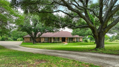 /international/us/1113-mockingbird-circle-ennis-tx-110108176603/
