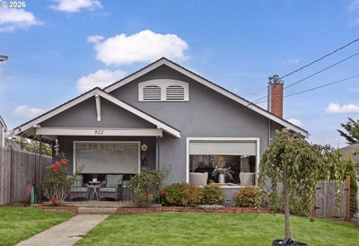 /international/us/922-s-10th-st-coosbay-or-110120018870/