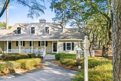 /international/us/3030-oak-grove-bend-murrells-inlet-sc-110104898752/