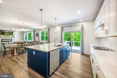 /international/us/8028-ashford-drive-fredericksburg-va-110107858439/