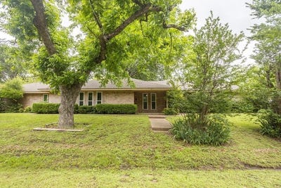 /international/us/411-s-bonner-avenue-kerens-tx-110099327064/
